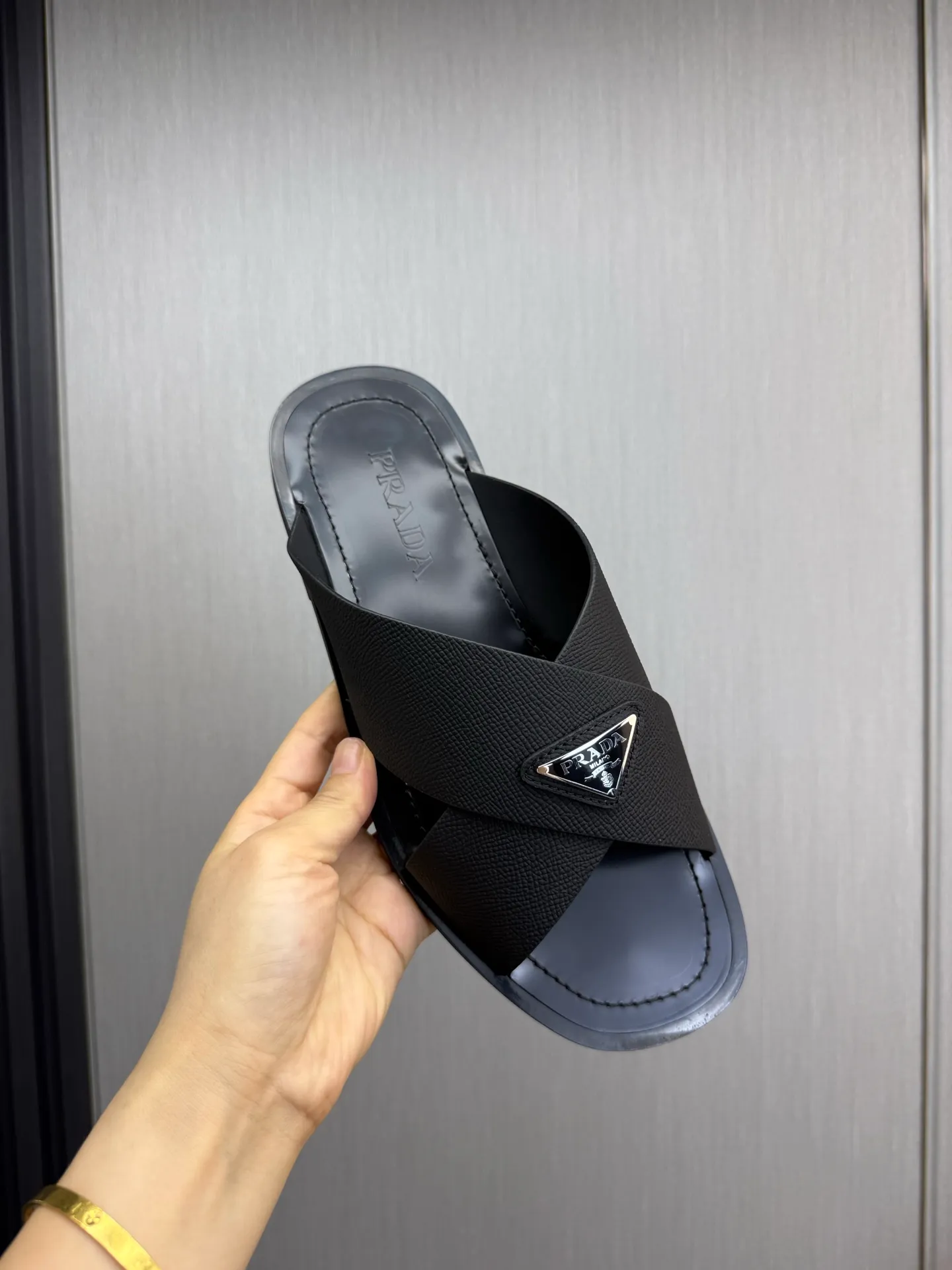 Factory price 340💰 ＰＲＡＤＡPrada - popular men's slippers hot sale 🔥 🩴Official website one to one production 38-45 sizes 45 46 🉑️Customized!